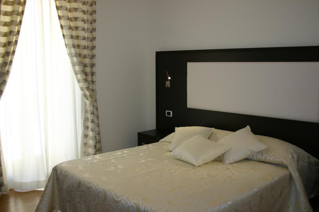 Standard Triple Room,631467105:JPEG